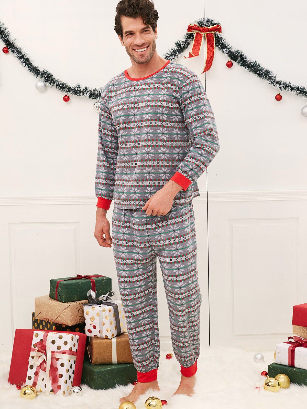 

Christmas Snowflake Print Matching Family Pajamas, Light gray