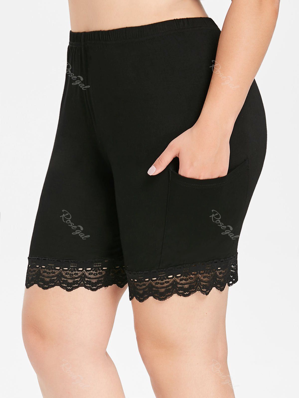 

Plus Size Pockets Lace Trim Short Leggings, Black