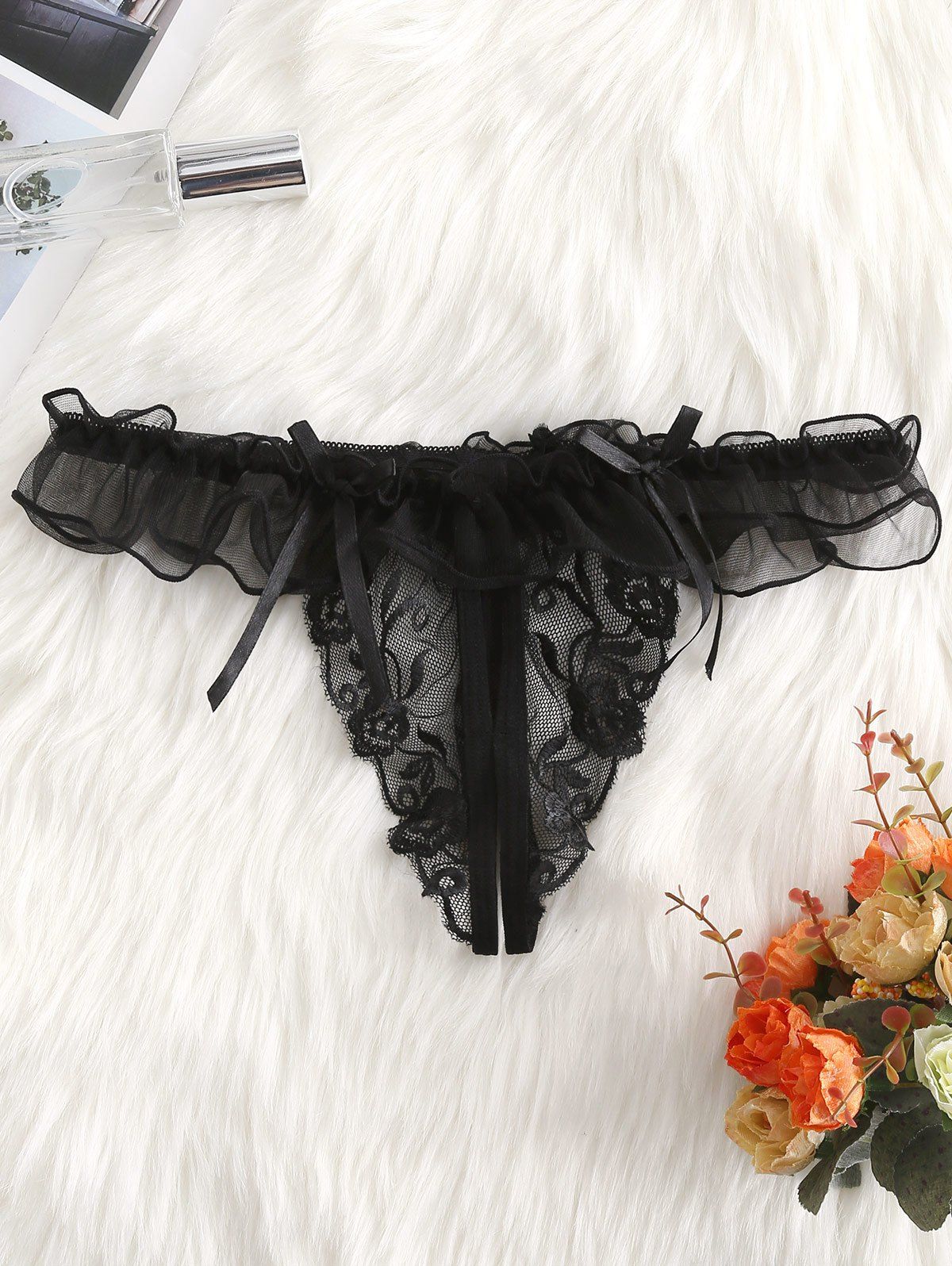 

Bowknot Flower Embroidered Ruffle T-back, Black
