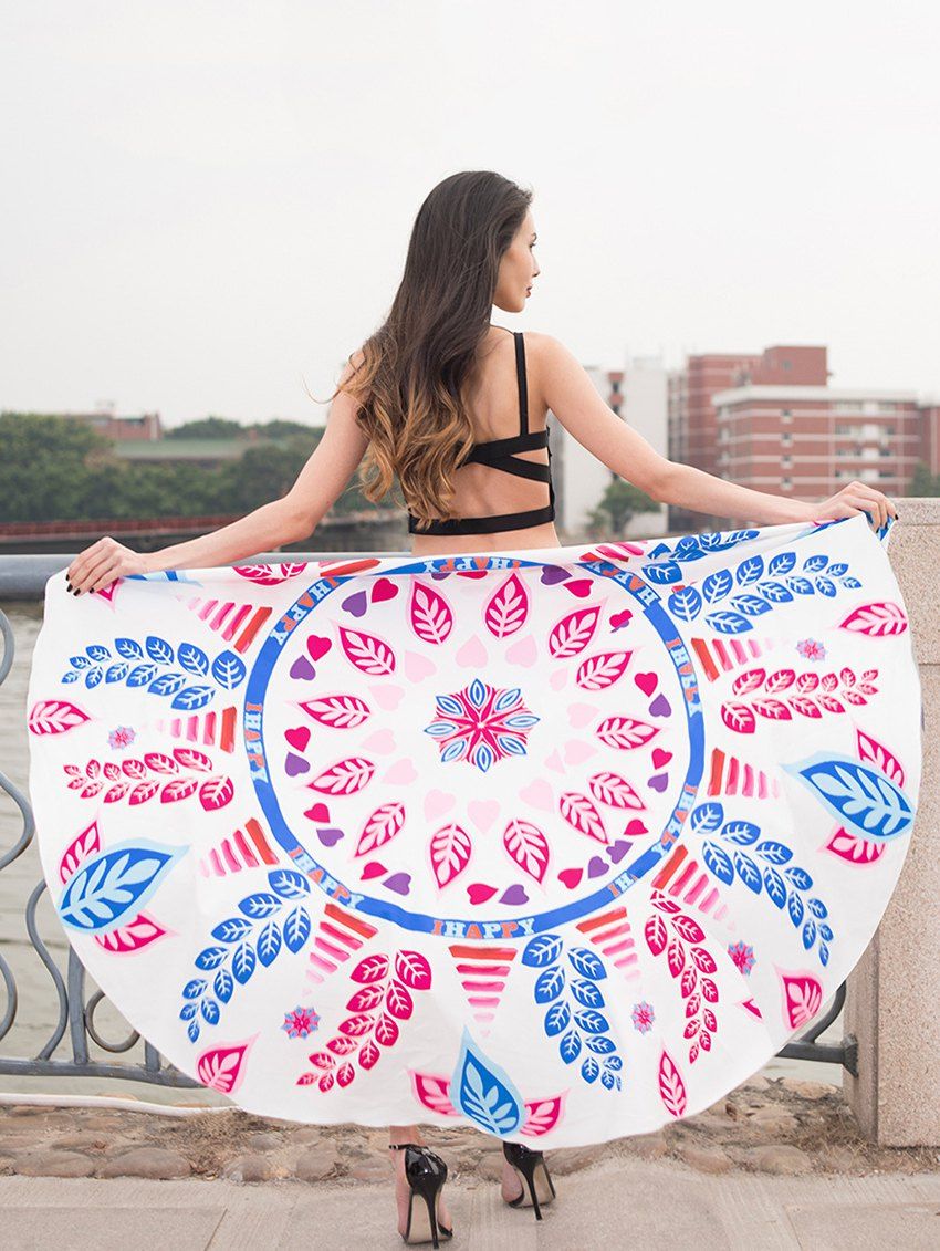 

Flowers Leaves Print Round Beach Towel, White