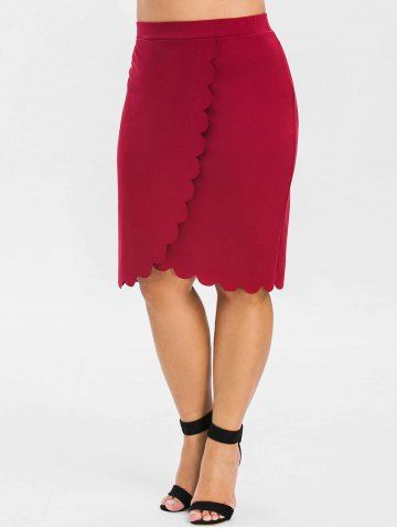 

Plus Size High Rise Scalloped Pencil Skirt, Red wine