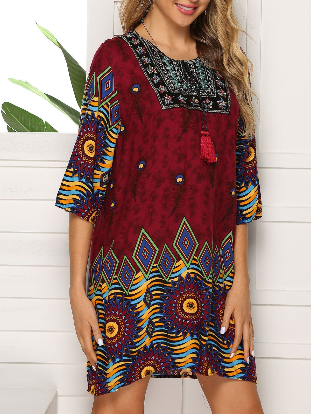 

Embroidered Keyhole Straight Dress, Multi-c