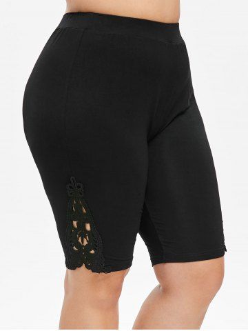 

Plus Size High Rise Lace Applique Shorts, Black