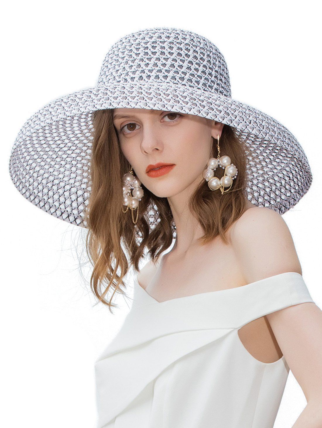 

Hollow Out Design Knitted Bowler, White