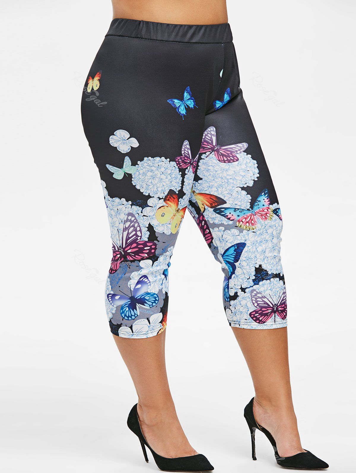 

Plus Size Butterfly Print Capri Leggings, Black