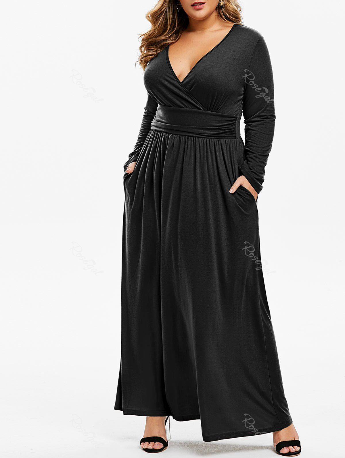 

Ruched Seam Pockets Surplice Plus Size Maxi Dress, Black
