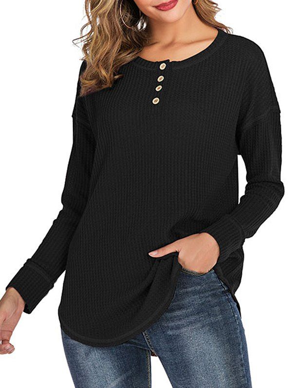 

Buttoned Curved Hem Solid Tee, Black