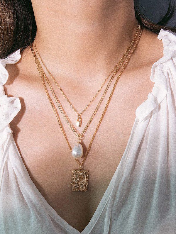 

Locked Pearl Flower Pendant Multilayered Necklace, Gold