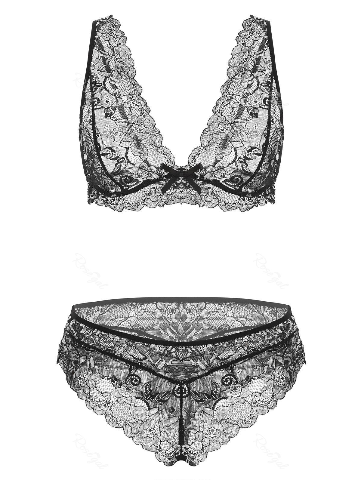 

Plus Size Floral Lace Scalloped Plunging Lingerie Set, Black