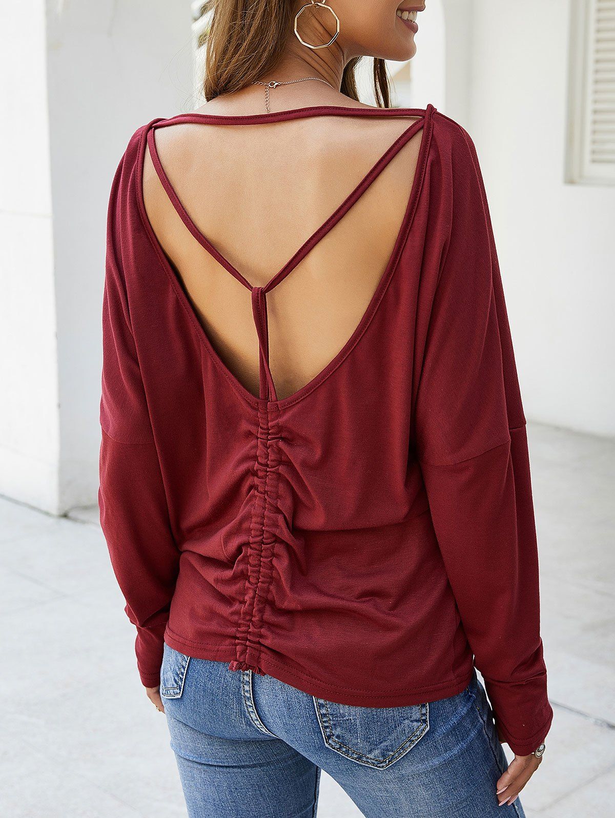 

Open Back Cinched Long Sleeves Tee, Red wine