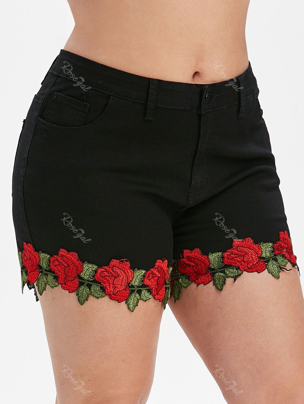 

Plus Size Floral Lace Applique Shorts, Black