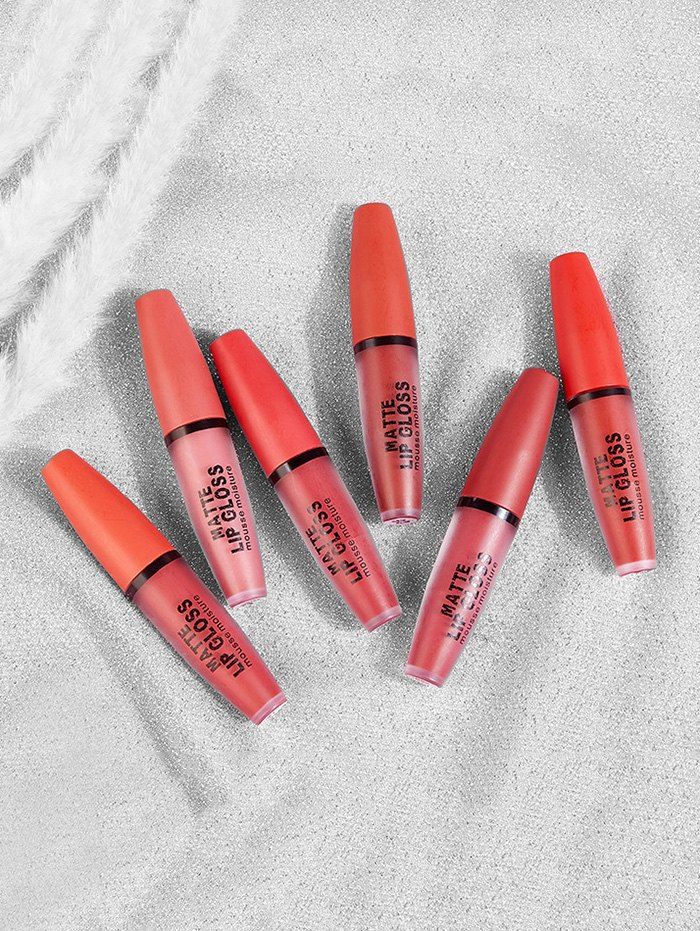 

6 Colors Foggy Moisturising Lip Gloss, Red