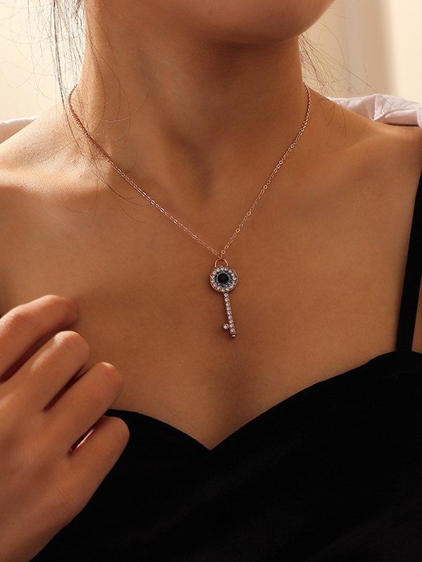 

Eye Key Shape Rhinestone Pendant Necklace, Gold