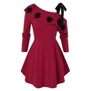 

Plus Size Tie Skew Collar Flower Embellished Tunic Tee, Red wine