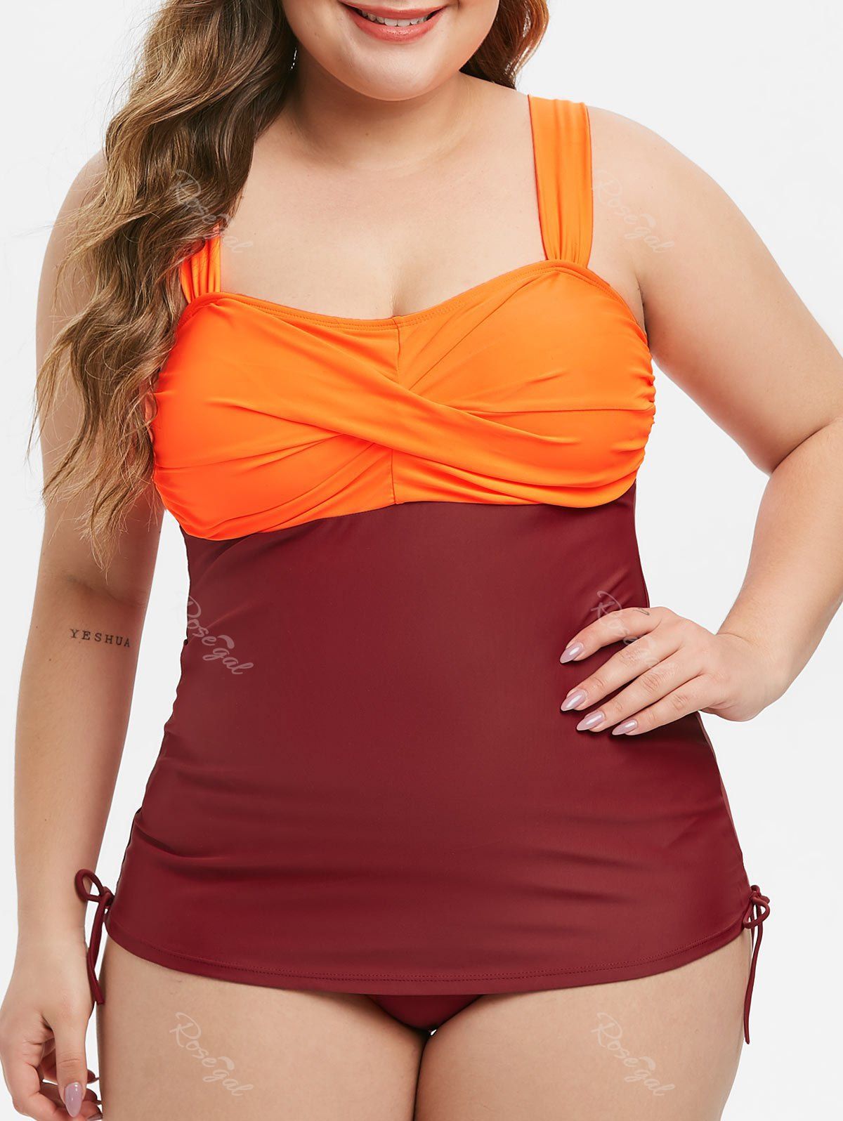 

Plus Size Colorblock Front Twist Tankini Swimsuit, Red wine