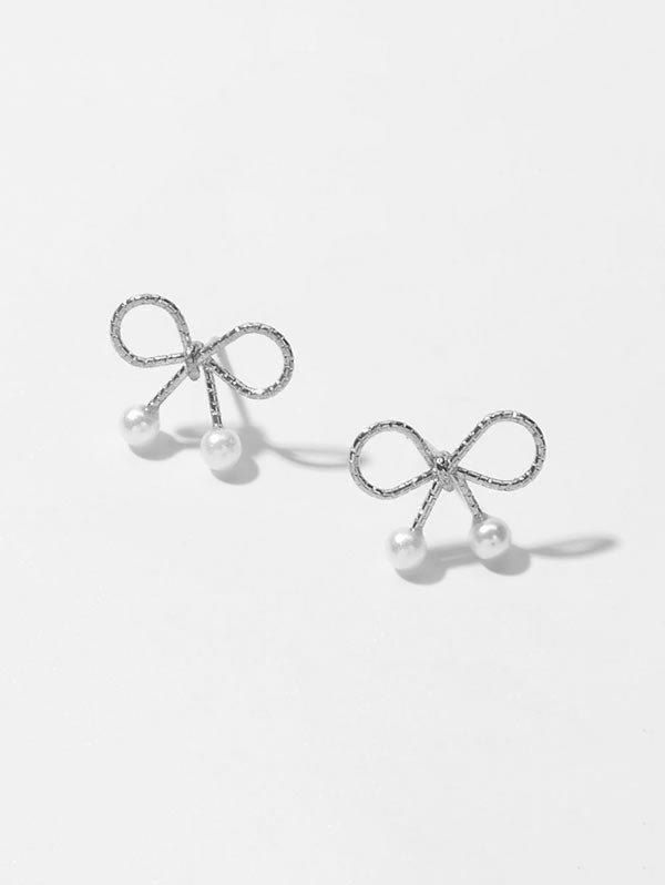 

Faux Pearl Bowknot Design Earrings, Silver
