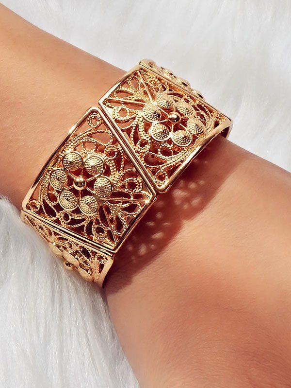 

Hollow Out Flower Elastic Bracelet, Gold
