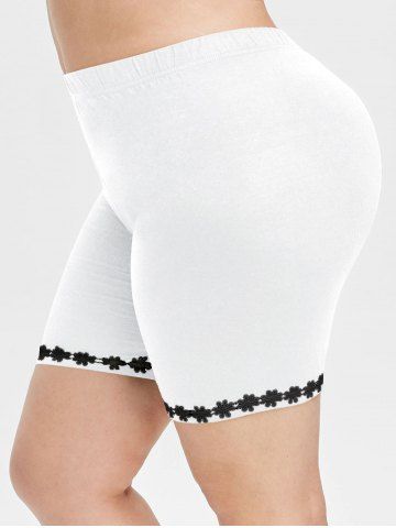Plus Size High Rise Lace Applique Short Leggings - WHITE - L