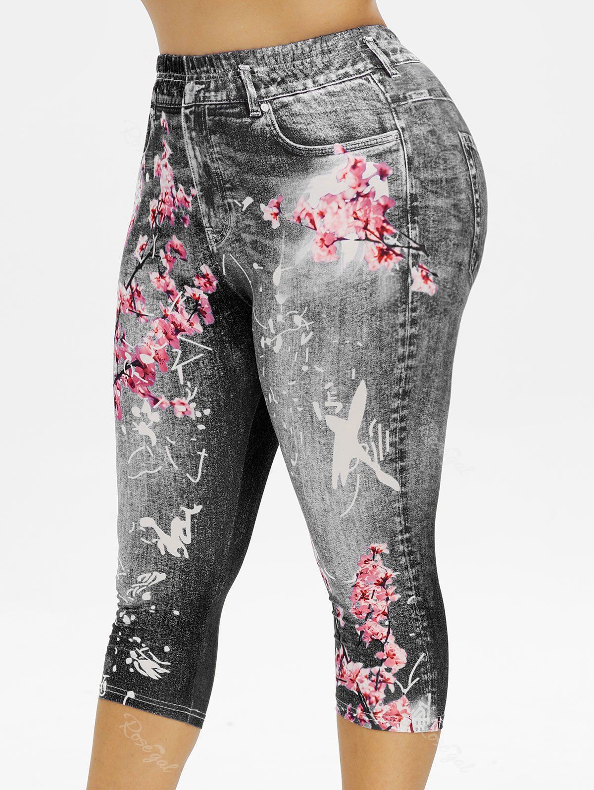 

Plus Size Peach Blossom 3D Denim Print Capri Leggings, Black