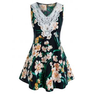 

Plus Size Lace Guipure Floral Print Tank Top, Black