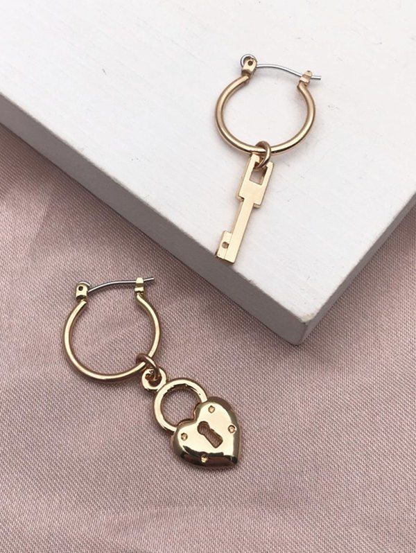 

Hollow Lock Key Pendant Hoop Earrings, Golden