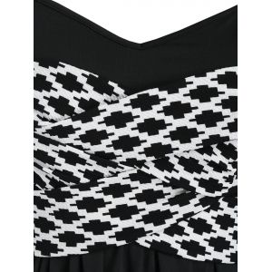 

Plus Size Crossover Geometry T Shirt, Black