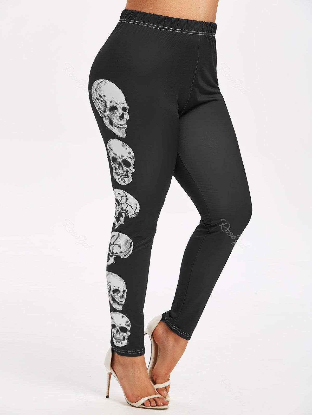 

Plus Size High Rise Skulls Print Leggings, Black