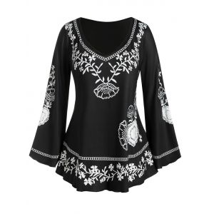 

Plus Size Flower Chain Pattern Flare Sleeve Tee, White