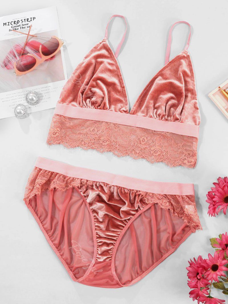 

Plus Size Plunge Lace Panel Velvet Bra Set, Light pink
