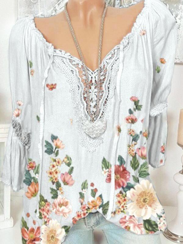 

Plus Size Bell Sleeve Lace Insert Floral Print Top, Light gray