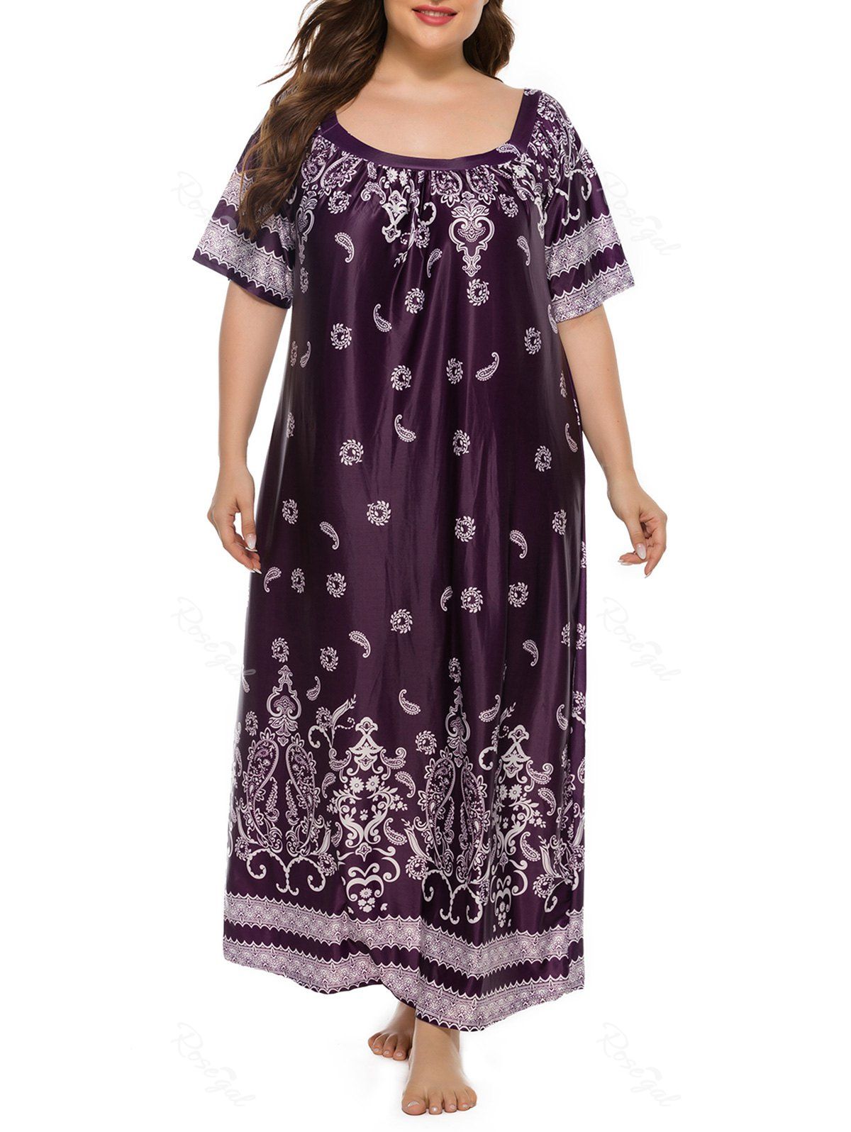 

Plus Size Paisley Print Maxi Dress, Concord