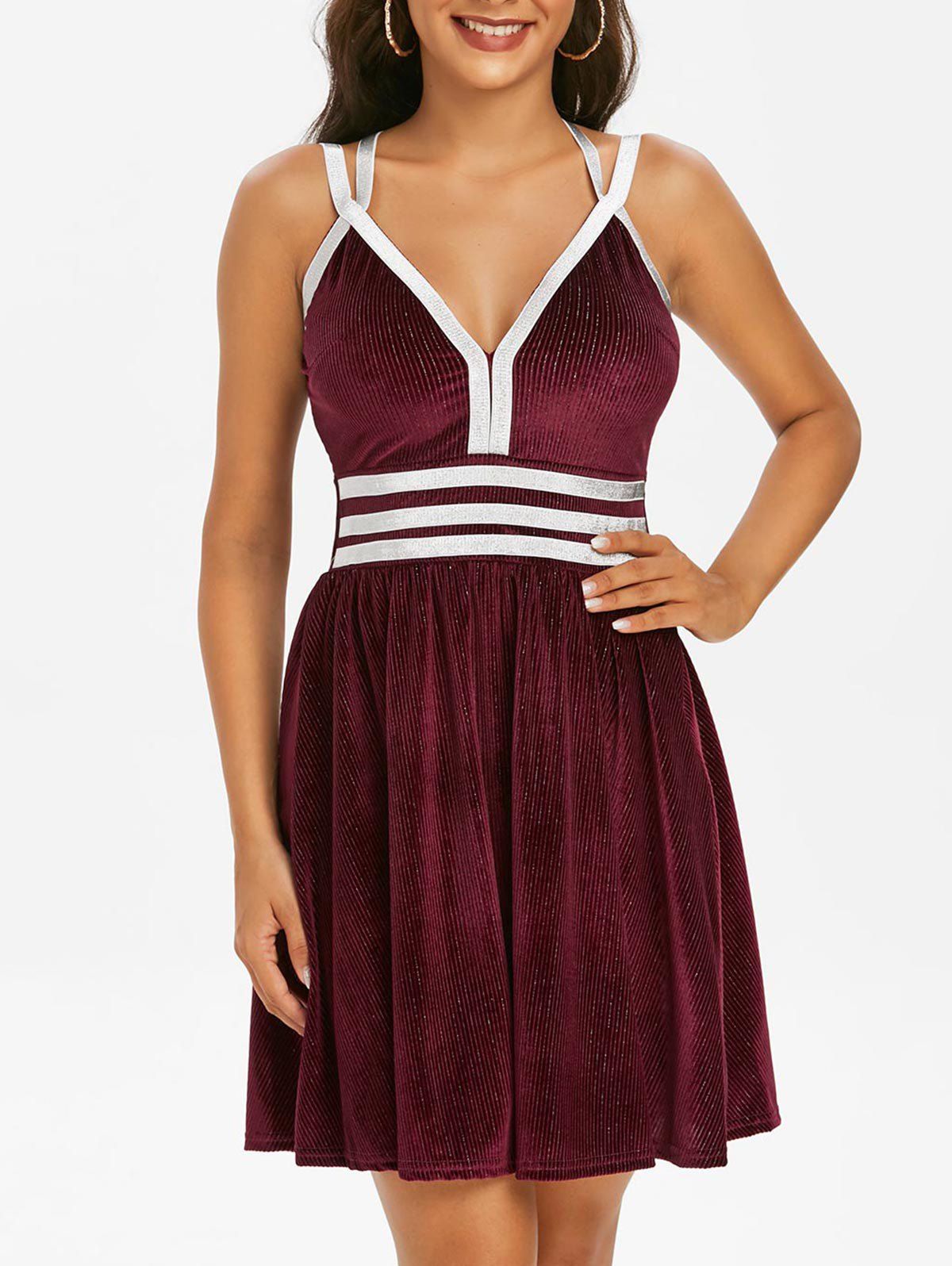 

Ribbed Velvet Metallic Thread Crisscross Dress, Deep red