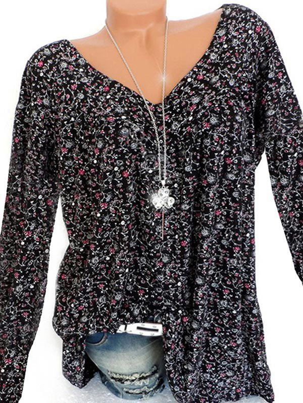 

Plus Size Tiny Floral Print V Neck T Shirt, Black