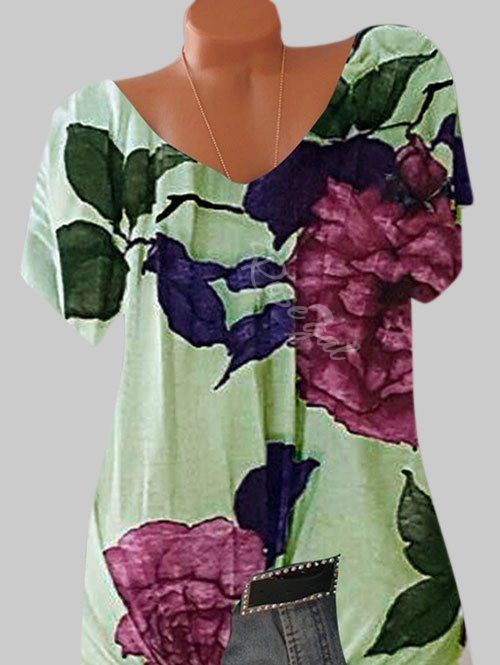 

Plus Size Batwing Sleeve Floral Print Tee, Light green