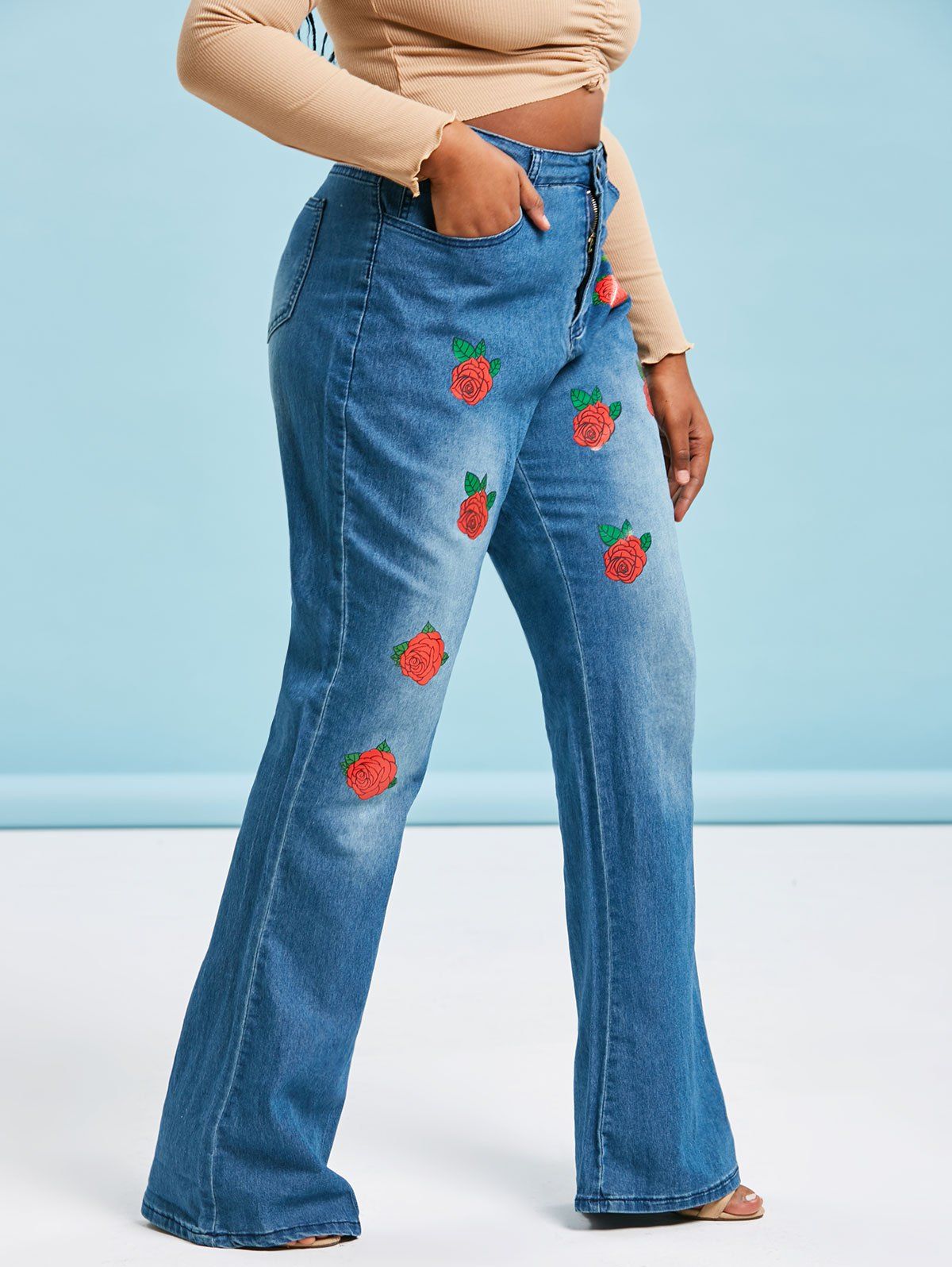 High Waisted Floral Rose Plus Size Flare Jeans [30% OFF] | Rosegal