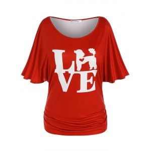 

Plus Size Ruched Batwing Sleeve LOVE Graphic Tee, Red