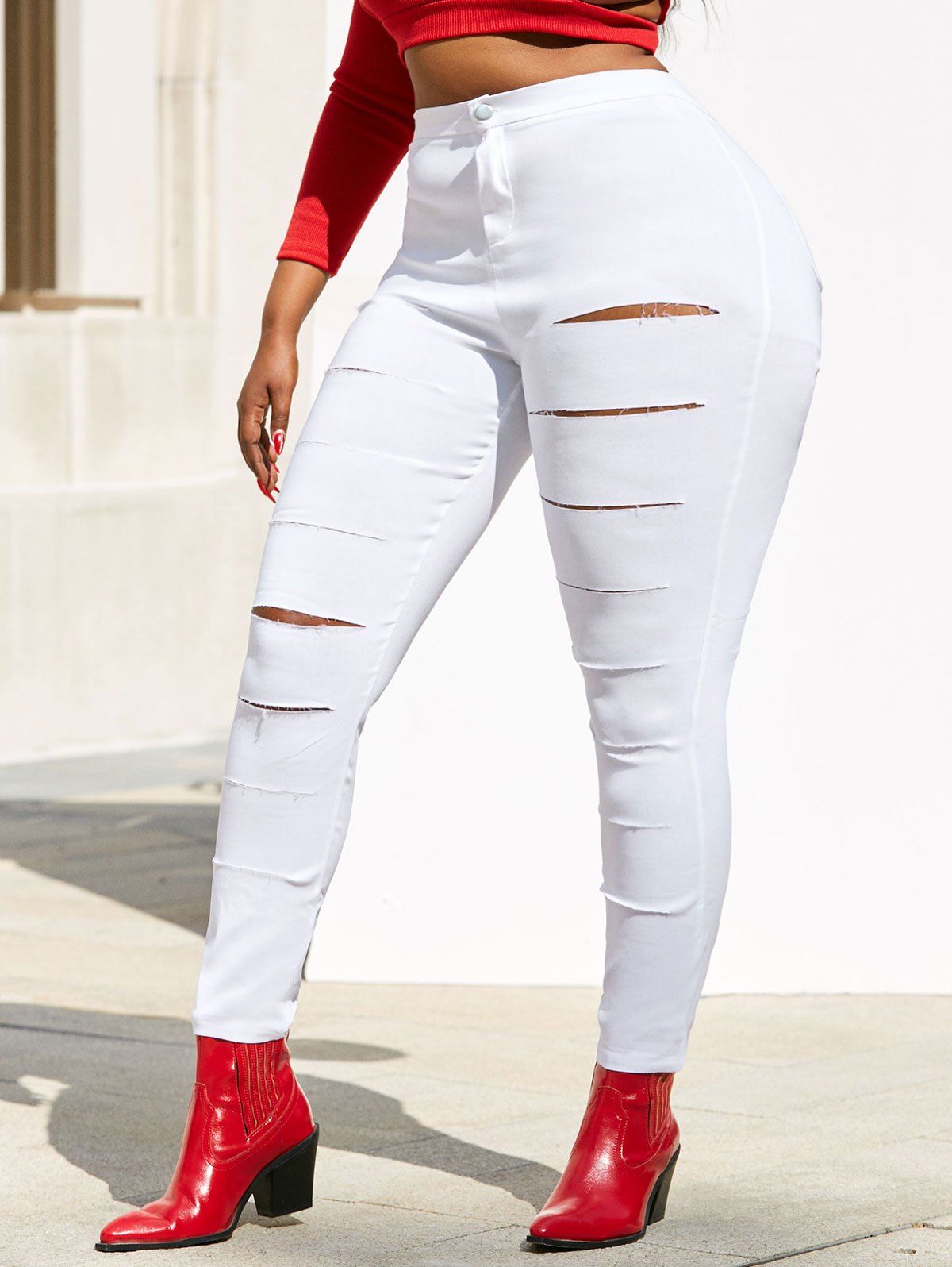 

Colored Ladder Distressed Plus Size Skinny Pants, White