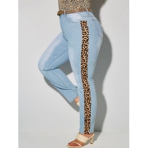 

Light Wash Leopard Panel Plus Size Skinny Jeans, Light blue