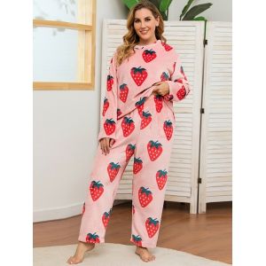 

Plus Size Strawberry Print Fluffy Pajama Set, Light pink