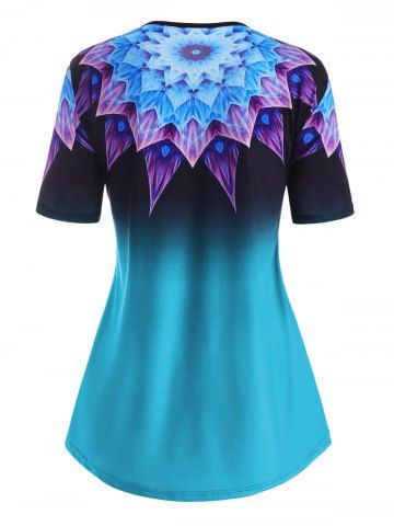 

Plus Size Buttoned Ombre Flower Print Short Sleeve Tee, Light blue
