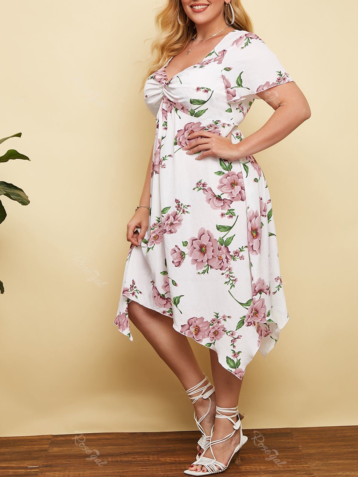 Online Plus Size Plunge Floral Print Front Twist Handkerchief Dress  