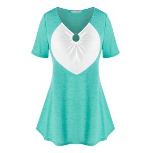 

Plus Size Cinched Two Tone O Ring Tee, Light green