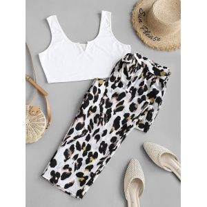 

Plus Size V-notched Cropped Top and Leopard Pants Set, Multi