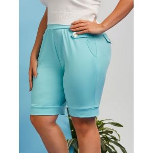 

Plus Size Front Pockets Flap Detail Shorts, Light blue