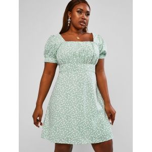 

Tiny Floral Ruched Plus Size Milkmaid Mini Dress, Light green