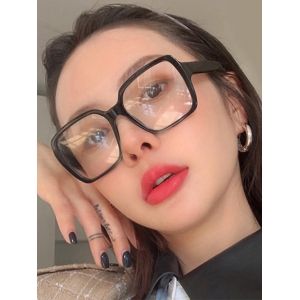 

Oversized Square Glasses, Black