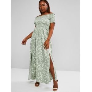 

Plus Size Off The Shoulder Ditsy Print Shirred Bodice M-slit Maxi Dress, Light green