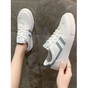 

Lace-Up Letter Print Colorblock Sneakers, Blue