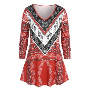 

Plus Size Paisley Print Colorblock V Neck T Shirt, Red