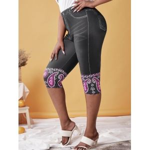 

Plus Size Paisley Print High Rise Capri Jeggings, Black